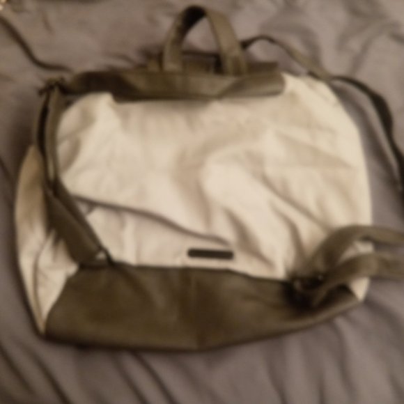 steve madden backpack style bag - Picture 4 of 10